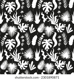 Seamless pattern with monochrome tropical palm leaves. Exotic foliage background.