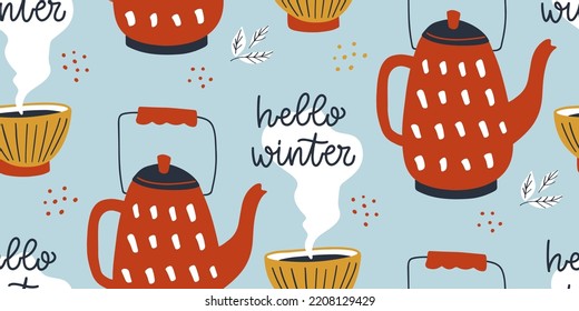 Nahtlose Muster von Bechern und Teelöffeln. Skript Kalligraphie-Slogan von Hallo Winter. Blauer Hintergrund. Hyge-Stil. Design-Druck in sozialen Medien, Textilien, Tapeten, Packpapier, Paket.