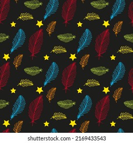 Patrón sin foco con plumas multicolores y estrellas amarillas sobre fondo negro. Imagen vectorial.