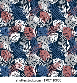 SEAMLESS-PATTERN MIT MEHRFARBIGEL AN MONSTERA- UND PALMBÄUMEN AUF BLAUEM HINTERGRUND IM VEKTOR