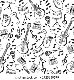 Seamless pattern with musical instruments in doodle style.