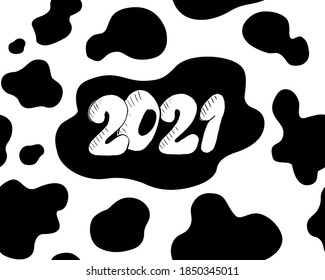 Patrón sin foco con número 2021 de año nuevo y manchas negras de vaca. Textura de dibujos animados de la piel de vaca. Ilustración vectorial simple. Se puede usar para papel tapiz, patrón de relleno, fondo de página web, texturas superficiales