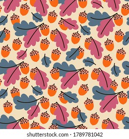 Seamless pattern with oak autumn leaves and acorns. Perfect for wallpapers, wrapping papers, pattern fills, textile, autumn greeting cards, Thanksgiving Day cards