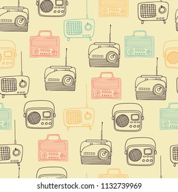 Seamless pattern with old radio. Vintage print. Sketch vector illustration. 