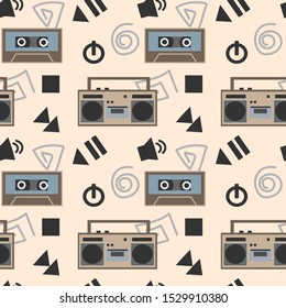 Seamless pattern Old retro vintage hipster musical tape recorder and audio cassette on color background. Set multimedia radio icons. Vector illustration