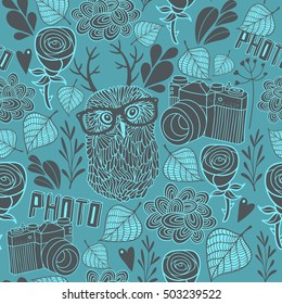 Seamless pattern with owl and photo camera. Vector endless illustration.