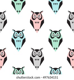 Seamless pattern with owls 
