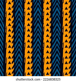 Seamless pattern. Paint brush chevrons, triangles and lines ornament. Hand drawn geometrical backdrop. Triangular shapes wallpaper. Geometric figures background. Ethnic motif. Textile print vector