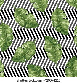 Seamless pattern with palm leaves. Tropical exotic endless texture. 