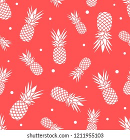 Seamless pattern with pineapples. Tropical fruit. Summer background.