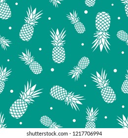 Seamless pattern with pineapples. Tropical fruit. Summer background.