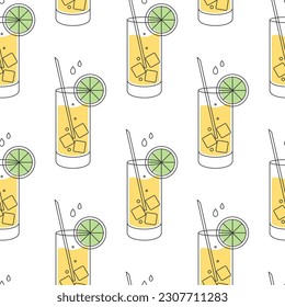 Patrón inmaculado, cócteles de fruta refrescantes en un fondo blanco. Fondo de las bebidas, textil