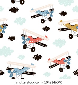Patrón sin problemas con aviones retro en el cielo. Textura infantil creativa. Excelente para tela, vectores textiles Ilustración