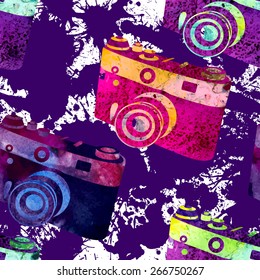 Seamless pattern - retro watercolor camera. Beautiful paint texture.