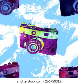 Seamless pattern - retro watercolor camera. Beautiful paint texture.