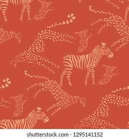 Seamless pattern with savanna animals. Hand drawn animals sketches  in safari park. Vector Illustration