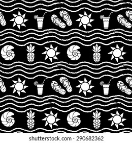 Seamless pattern with sea shells, sun, pineapples, flip flop sandals, cocktail, waves in black and white. Summer beach print, repeating background texture