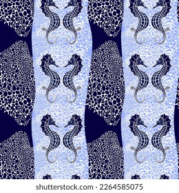 seamless pattern with seahorses. trendy nautical print. childish cute pattern for kids. underwater world of the ocean.