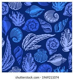 seamless pattern of Seashells and coral in doodle vintage illustration