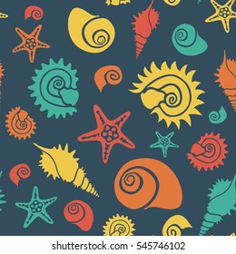 Seamless pattern with seashells and starfishes