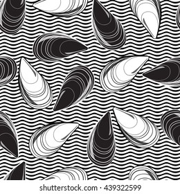 Seamless pattern with seashells in waves background. 