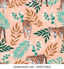 Seamless pattern with siberian tigers. Vector illustration