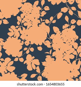 Patrón inoxidable con siluetas de rosas grandes. Ilustración botánica opulenta en estilo vintage. Textura de decoración floral. Planta de moda para tela, textil, papel pintado y ropa.