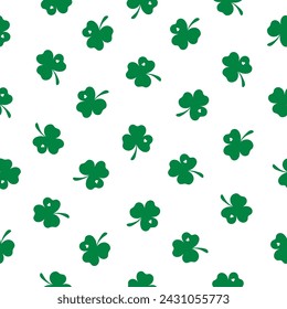 Nahtloses Muster mit einem kleinen grünen Klee auf einem transparenten Hintergrund. Herzlichen Glückwunsch zum St. Patrick's Day. Geeignet für Textilien, Wrapper, Cover, Broschüre, Tapeten, Website oder Banner. Vektorgrafik.