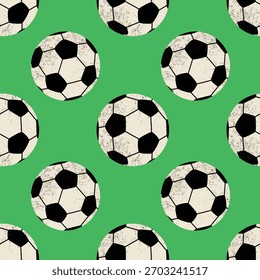 Padrão contínuo com bolas de futebol em um fundo verde.