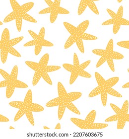 Patrón sin foco con estrella de mar sobre fondo blanco. Patrón vectorial de estrella de mar. Diseño náutico con estrellas oceánicas geométricas de moda. Las formas blancas en verano.