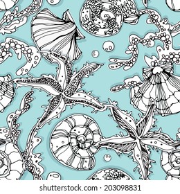 Seamless pattern with starfish and shells