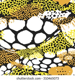 Seamless pattern stylized under the skin of marine fish and corals