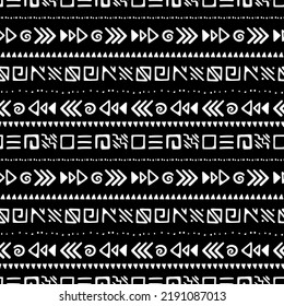 Patrón sin foco con motivos tribales aztecos. Papel de pared abstracto en blanco y negro en estilo boho con elementos dibujados a mano. 