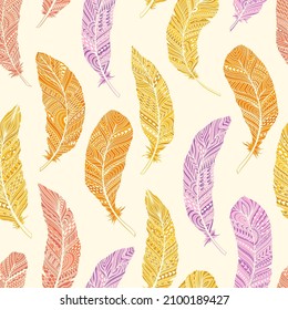 Patrón inmaculado de decoración de las plumas tribales. Dibujo a mano de estilo boho étnico. Ilustración del vector