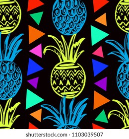 Seamless pattern with tropical motif