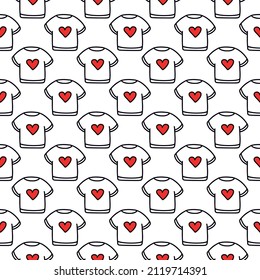 Seamless pattern of a T-shirt with a heart.Pattern for Valentines Day