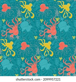 Seamless pattern with Underwater doodle illustration. Vector illustration with sea and ocean life