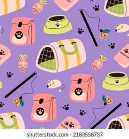 Nahtlose Muster von verschiedenen Katzen Zubehör, Ausrüstung. Essen, Spielzeug, Kätzchenmaus, Haustierträger, Schüssel, Fisch, Pass, Pfoten. Sortiment an Pet Shop-Vorräten. Hauskatzen. Erzeugnisse für Tiere. 