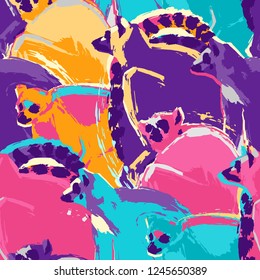 Nahtlose Muster von wilden Lemuren, die in der abstrakten Technik der rauen Bürste gezeichnet wurden. Exotisches Design der Vektorillustration in hellen Farben