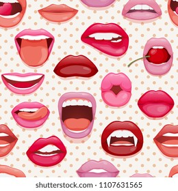 Patrón transparente con labios femeninos. La boca sonriente brillante que besa y muestra la lengua, los dientes