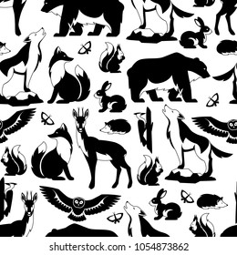 Seamless pattern with woodland forest animals and birds. Stylized illustration.