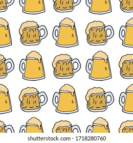 Seamless pattern with yellow beer mugs on white background. Vector image. 
