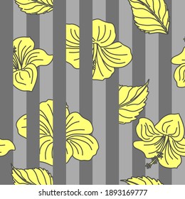 Patrón sin foco con flores de hibisco amarillas sobre un fondo gris a rayas. Hermoso fondo floral. Se puede usar para textiles, portadas de libros, empaque, invitaciones a bodas. Ilustración vectorial.