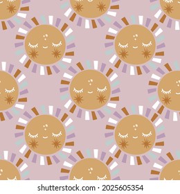 Patrones sin foco con sol divertido. Fondo pálido infantil. Perfecto para tela, textil, papel pintado. Ilustración del vector
