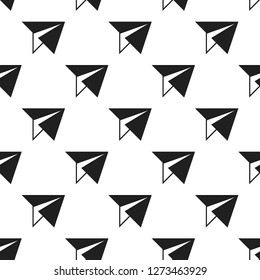 Seamless patterns with geometric paper planes