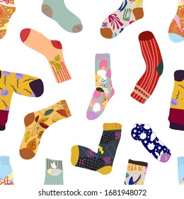 Seamless patterns with hand drawn textures. Stylish cotton and woolen socks with different textures. Flat cartoon vector illustration.Transparent background