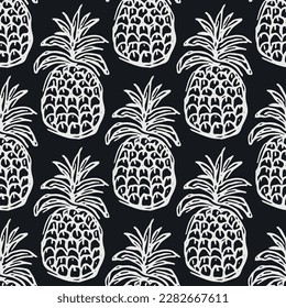 Seamless pineapple pattern. Doodle vector with ananas. Vintage pineapple pattern