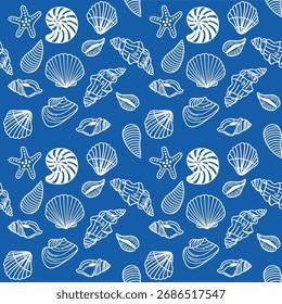 Plano de fundo de padrão de concha sem costura. Padrão de concha sem costura. Conchas desenhadas à mão sobre um fundo azul. Design inspirado no oceano. Tema costeiro e praia.