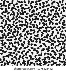 Nahtlose schneebedeckte Leoparden, Ozelot- oder Wildkatzen-Fellmuster-Druck. Tierhaut-stylisiert, grauer und silberweißer Vektorhintergrund.
