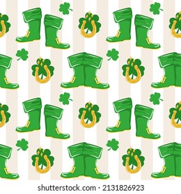 Seamless St. Patrick's Day pattern of Irish symbols. Green clover leaf and other hand drawn elements. Vector backgrounds for holiday invitation, greeting card or flyer